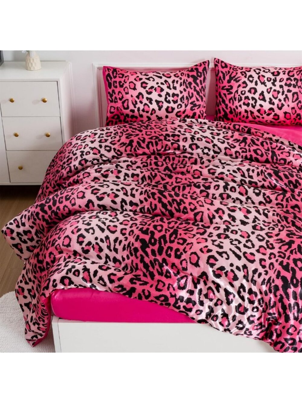 Pink Leopard Satin Silky 5pc Queen Comforter Set - Luxurious Bedding Ensemble